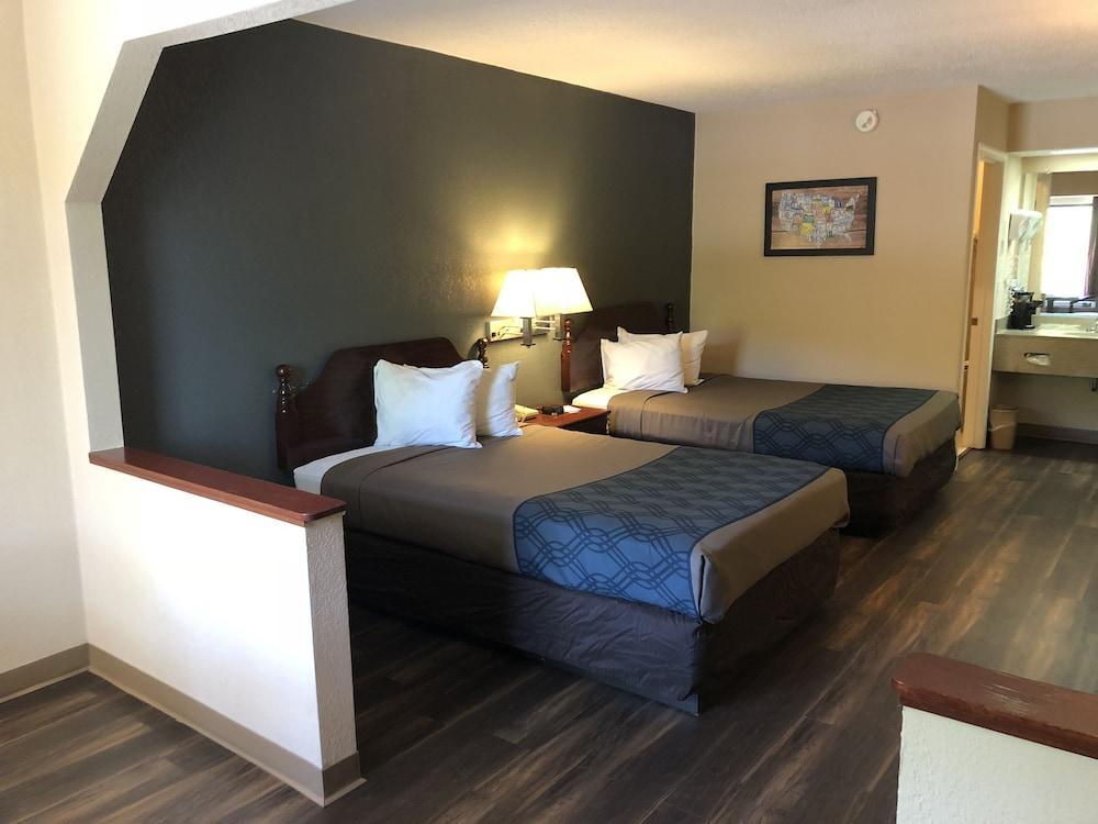 Days Inn By Wyndham Helen Dış mekan fotoğraf