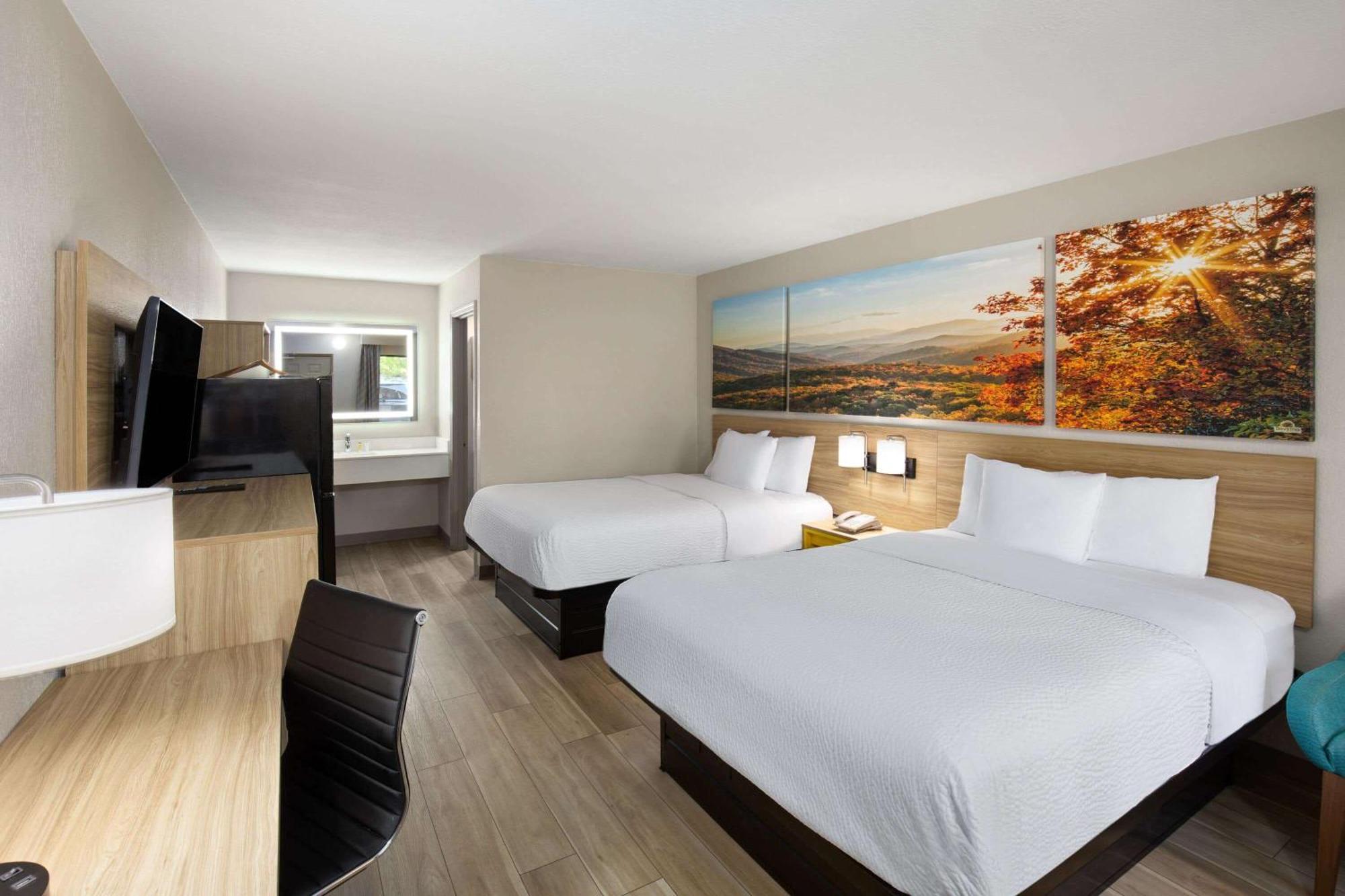 Days Inn By Wyndham Helen Dış mekan fotoğraf