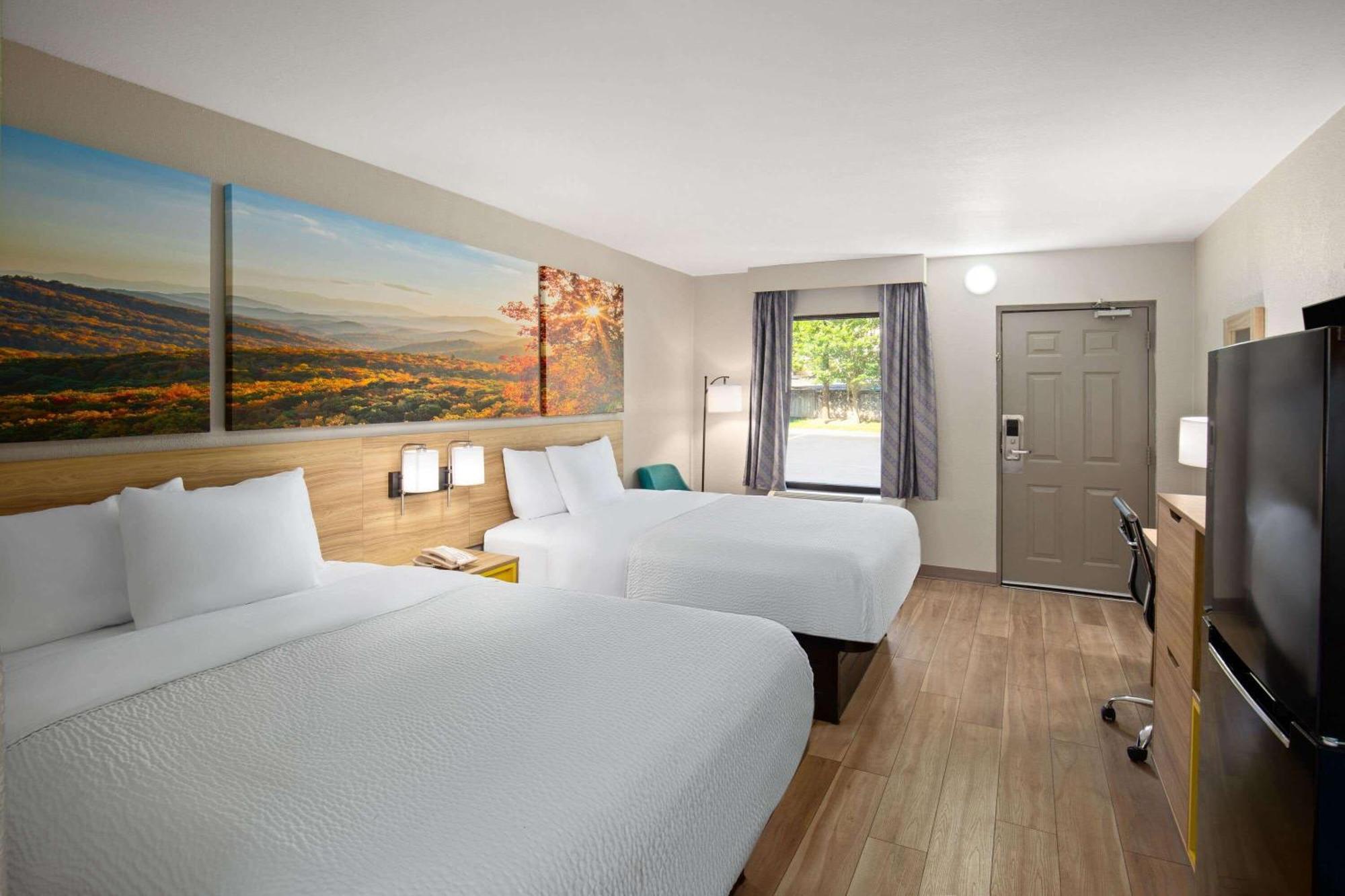 Days Inn By Wyndham Helen Dış mekan fotoğraf
