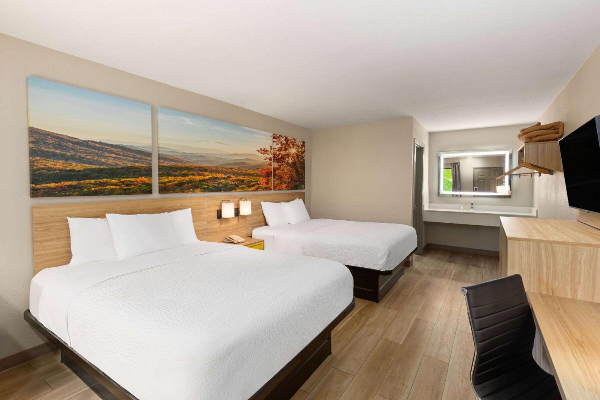 Days Inn By Wyndham Helen Dış mekan fotoğraf