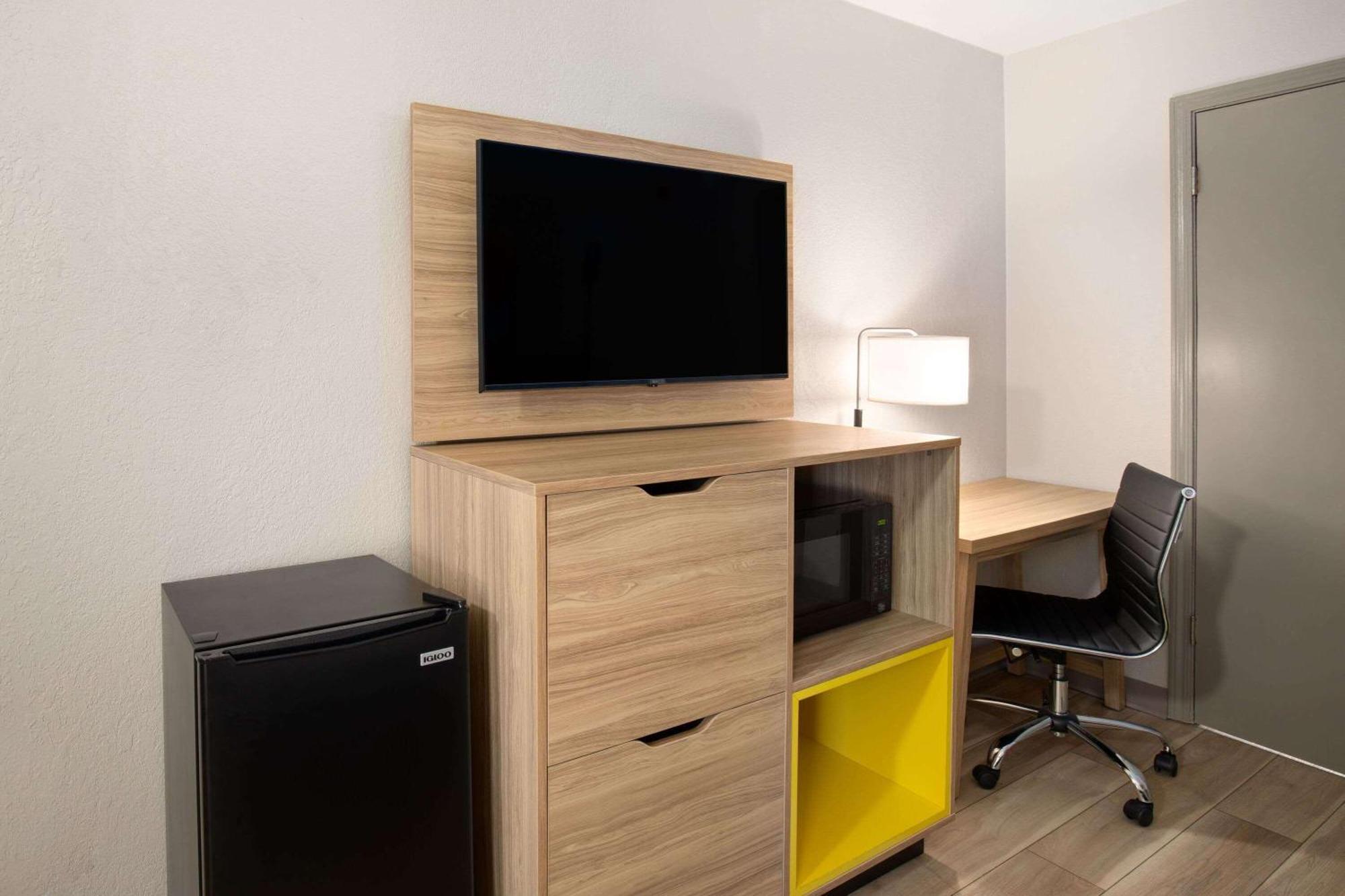 Days Inn By Wyndham Helen Dış mekan fotoğraf