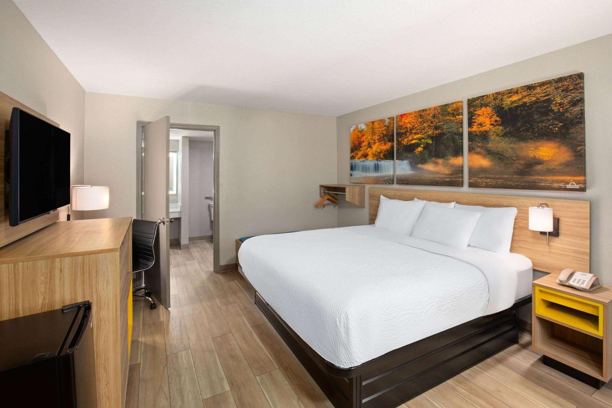 Days Inn By Wyndham Helen Dış mekan fotoğraf
