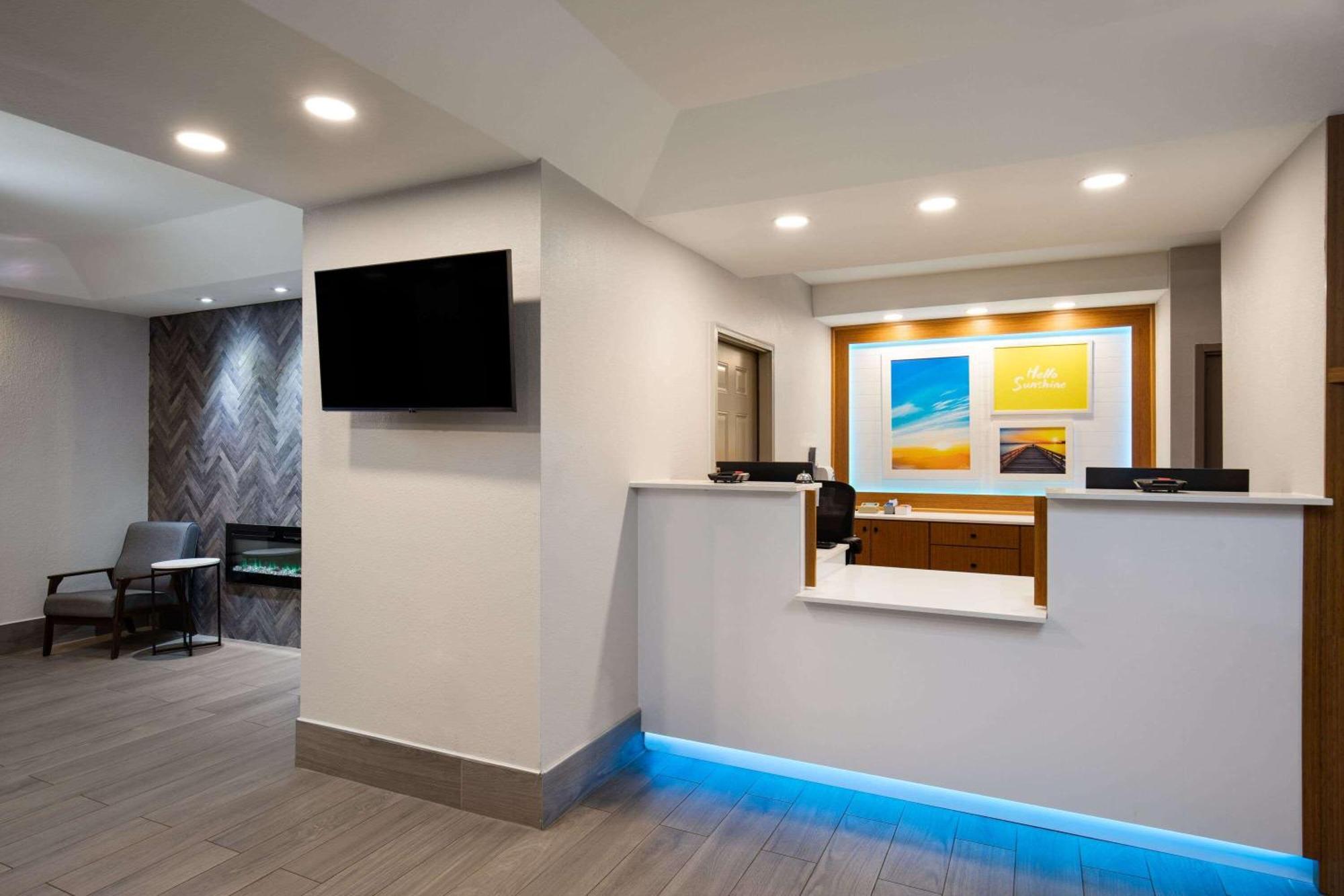 Days Inn By Wyndham Helen Dış mekan fotoğraf